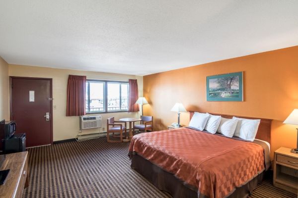 Scottish Inns and Suites (Eau Claire)
